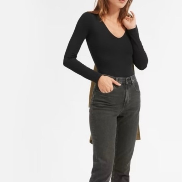 Everlane Tops - Everlane Black V-Neck Bodysuit Size M